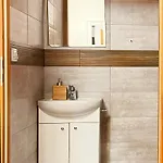 アパート Large 2 Bedrooms And Living Room, Kazimierz District クラクフ
