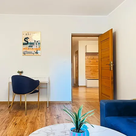 Apartment Large 2 Bedrooms And Living Room, Kazimierz District